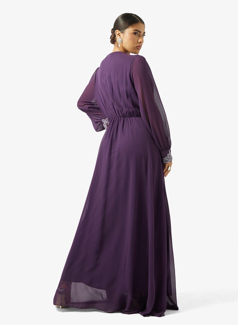 خزانة فستان مطرز بتصميم - - Image 2